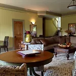 Skyline Vineyard Inn